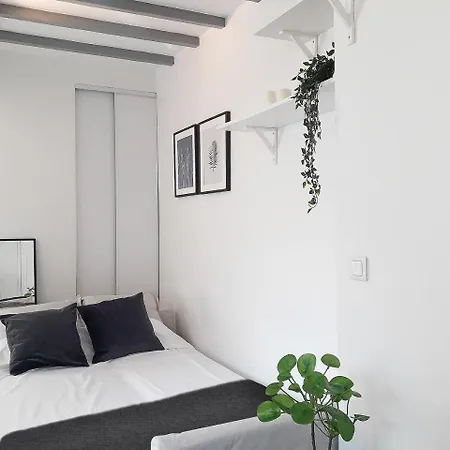 Belleville Ii Apartment *